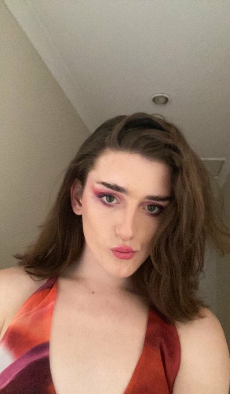 Venus Moorez nudes model pic