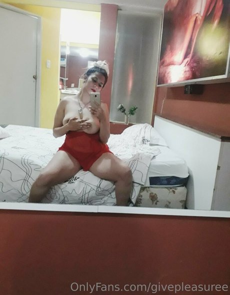 givepleasuree beautiful pornstar photo