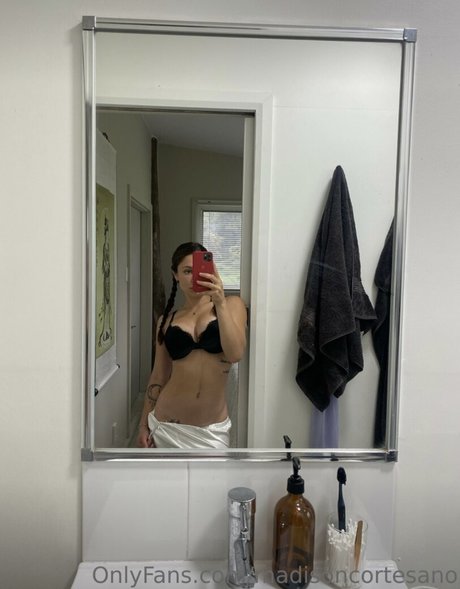 Madison Cortesano pornstar xxx pictures