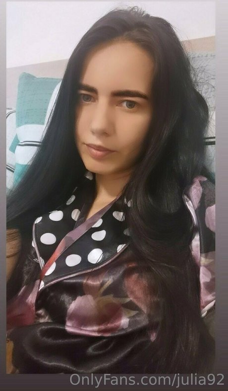 julia92 pornstar adult pictures