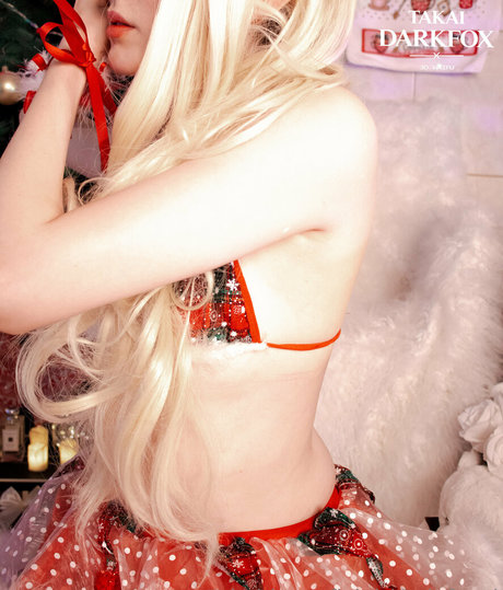 takaidesuoficial star nude photo