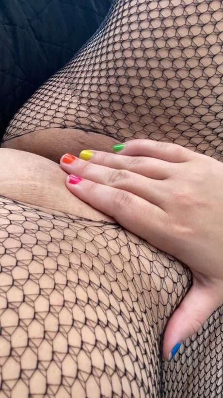 bettyplug pretty pornstar pics