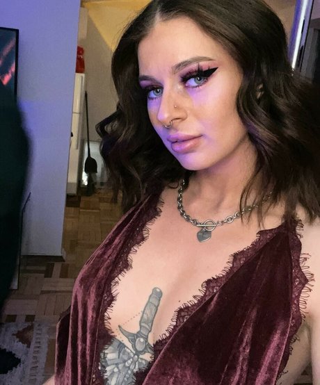 Valerie Moon pornstar high quality galleries