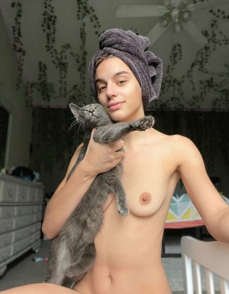 katchats porn actress img