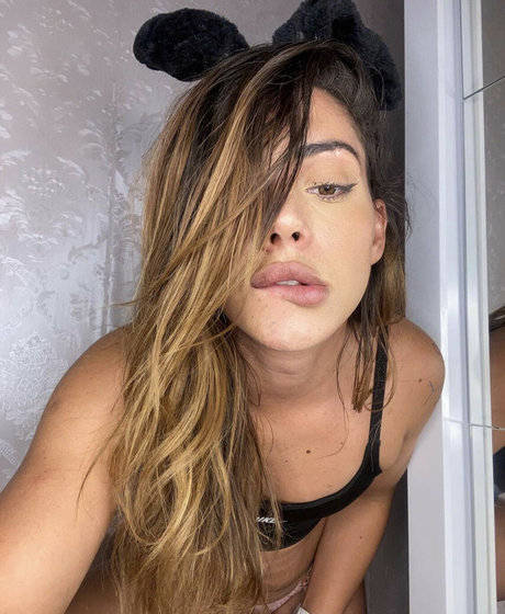 La Pepper nude pornstar gallery