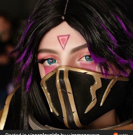 Romanowwa nude actress images