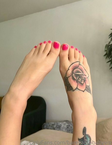 Barefootbbabyvip pretty model images