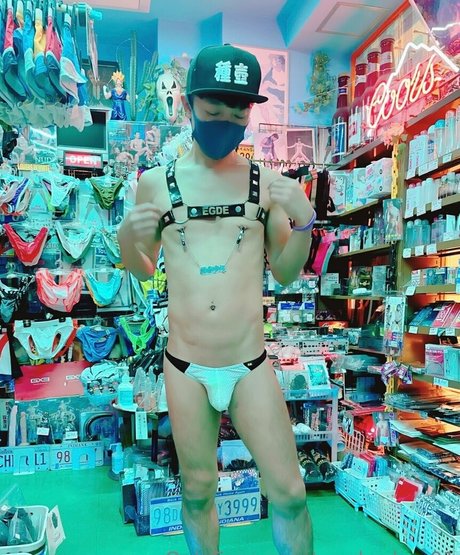 wanko kun01 model naked img