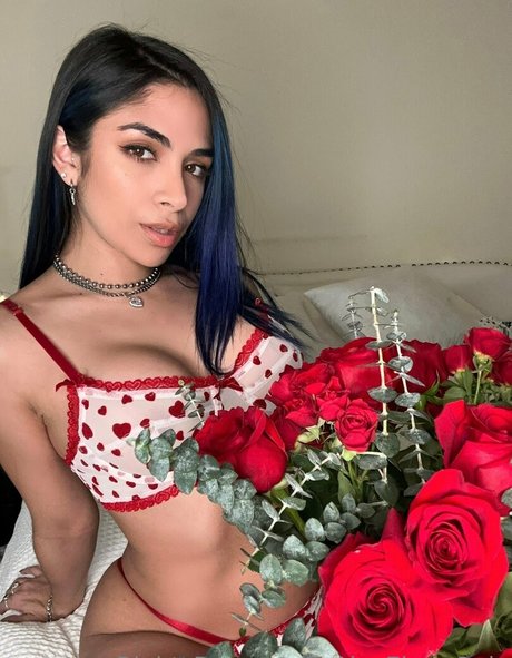 aemagz pornographic actress photos