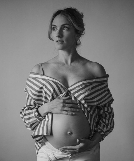 Julie Nolke model high quality img