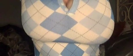 Busty Chloeuk perfect model picture