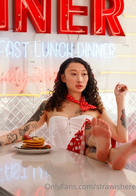 Billie Beaumont high quality actress image