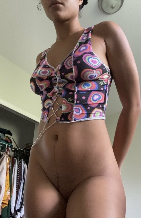 holymacre model hot img