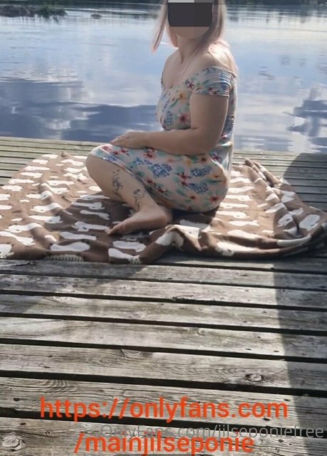 jilseponiepanties star nude image