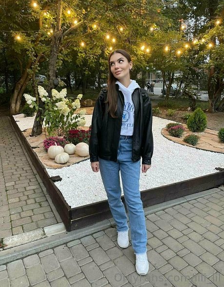 vika ua model pornographic pictures