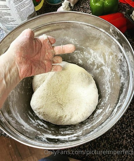 pictureimperfect naked model pic