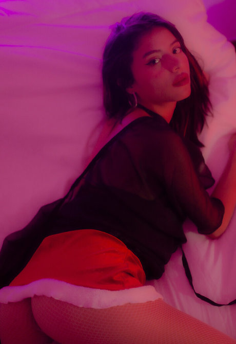 alicebluwu nudes actress archive