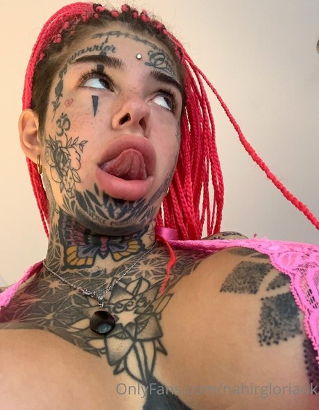 nahirgloriaokk nude actress pic