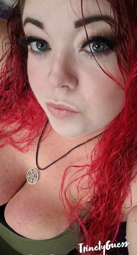 trinetyg star sexy image