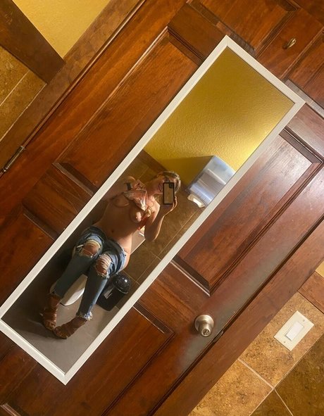 adubprintin pornographic model gallery