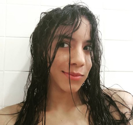 abiee beautiful actress pictures