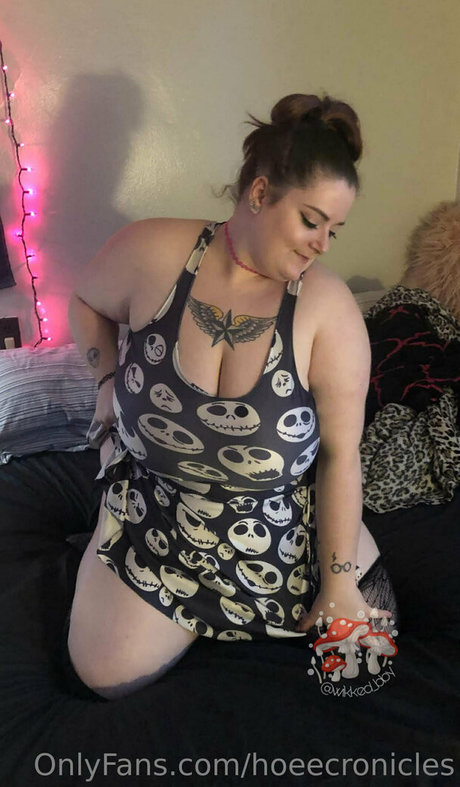 hoeecronicles model xxx pictures