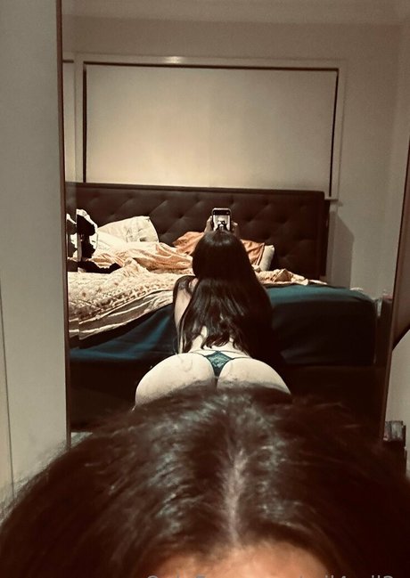 mil4mil3s pornographic model pics