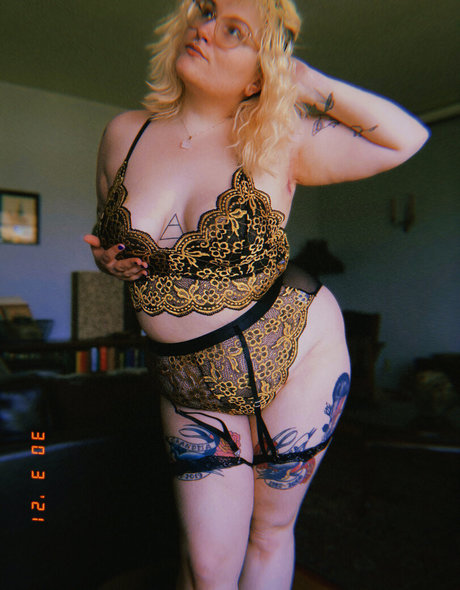 prxncesspeche pornstar nude galleries