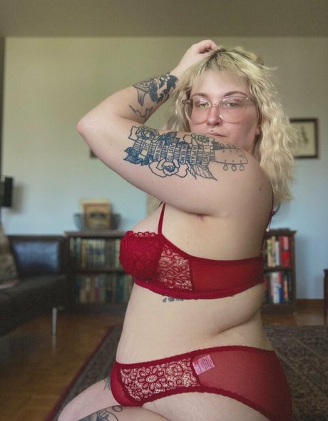 prxncesspeche nudes model gallery