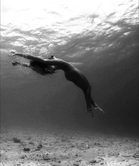 Mollykirky model sexy gallery