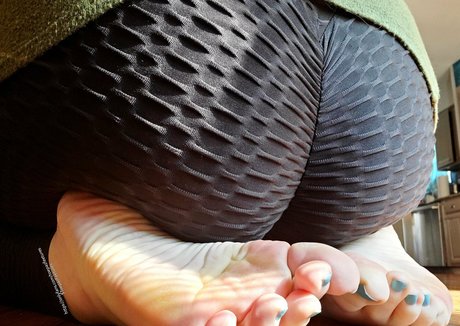 toepazfeetures porn model archive