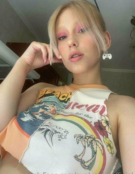 ovelymila official nude star images