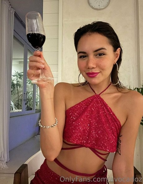 avocadoz sexy model image