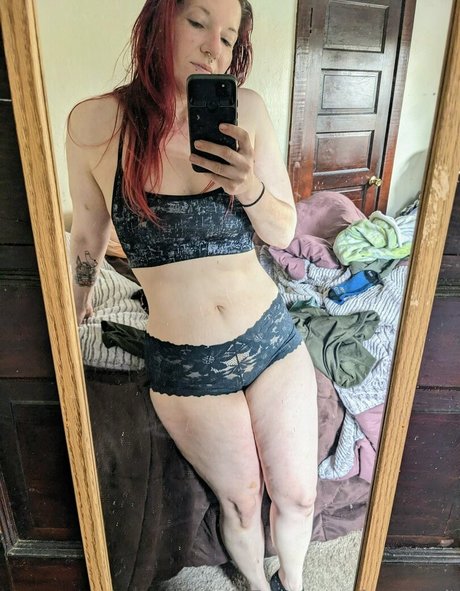 kyracurb beautiful star pictures