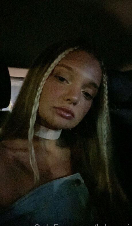 lolaaaai pornstar nude gallery