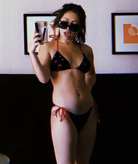 Glossyjocie art pornstar img