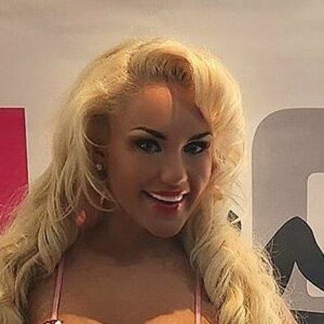 Ashley Jay Uk model pretty img