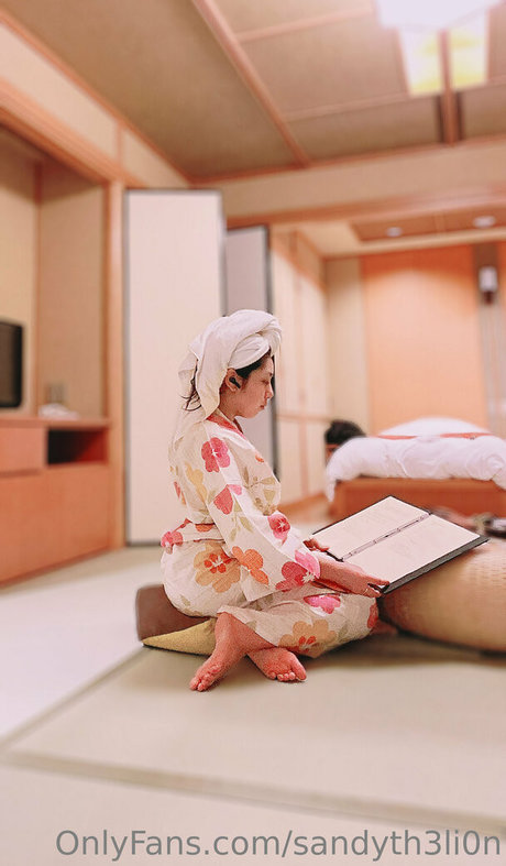 sandyth3li0n porn star img