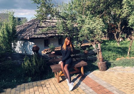 Anna Ilyasova star sexy image