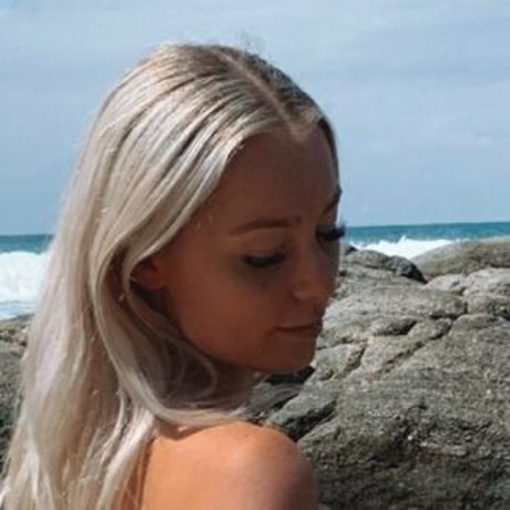 Nyah Covey star sexy galleries