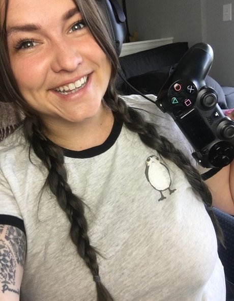 Tamara Lynn Chambers star top pic