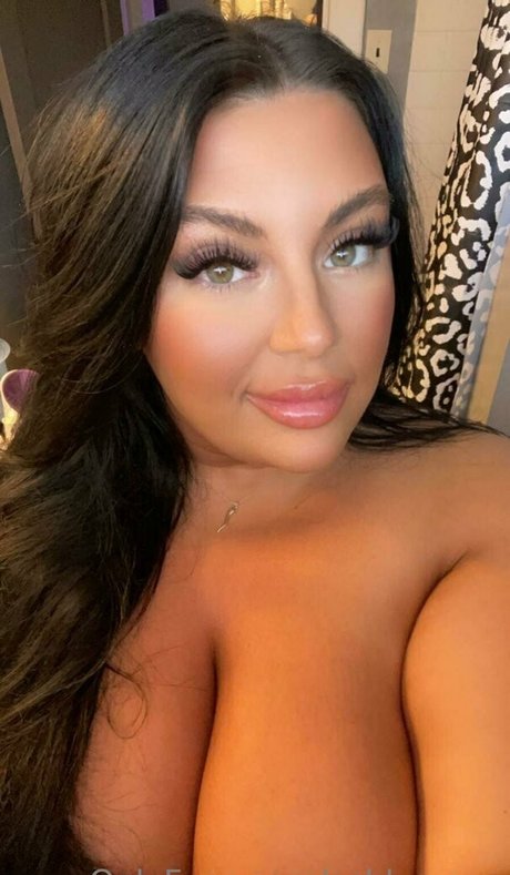 ashbovaxo pretty star pic