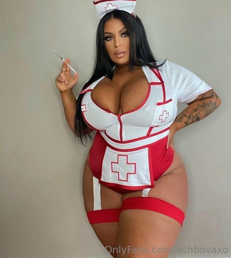 ashbovaxo hot star img