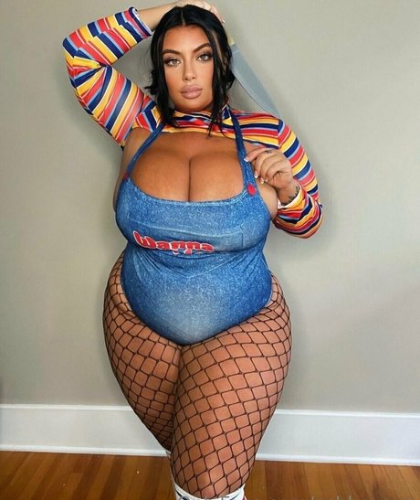 ashbovaxo perfect model image