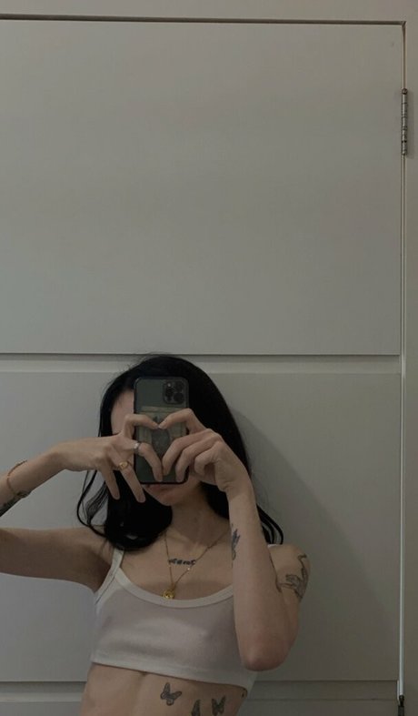 Su Aikyo xxx model galleries