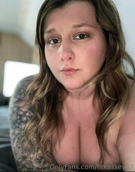 fitkassey37 pornstar exclusive image