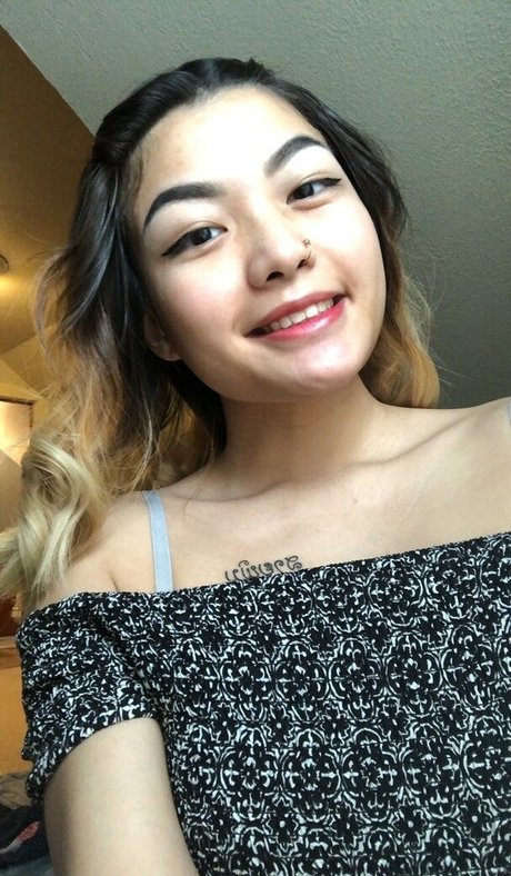 sunisa bby model perfect image