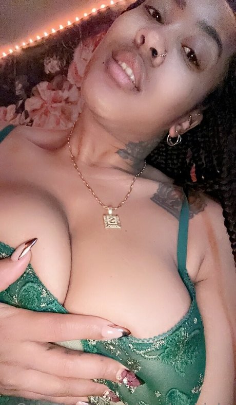 sharsharbinkz exclusive actress image