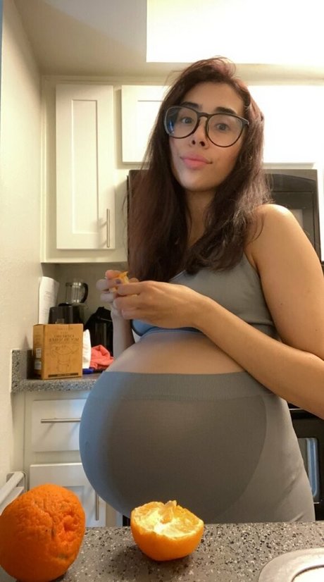 emberbastet sexy star photo