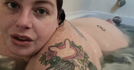 megandaw nude actress picture